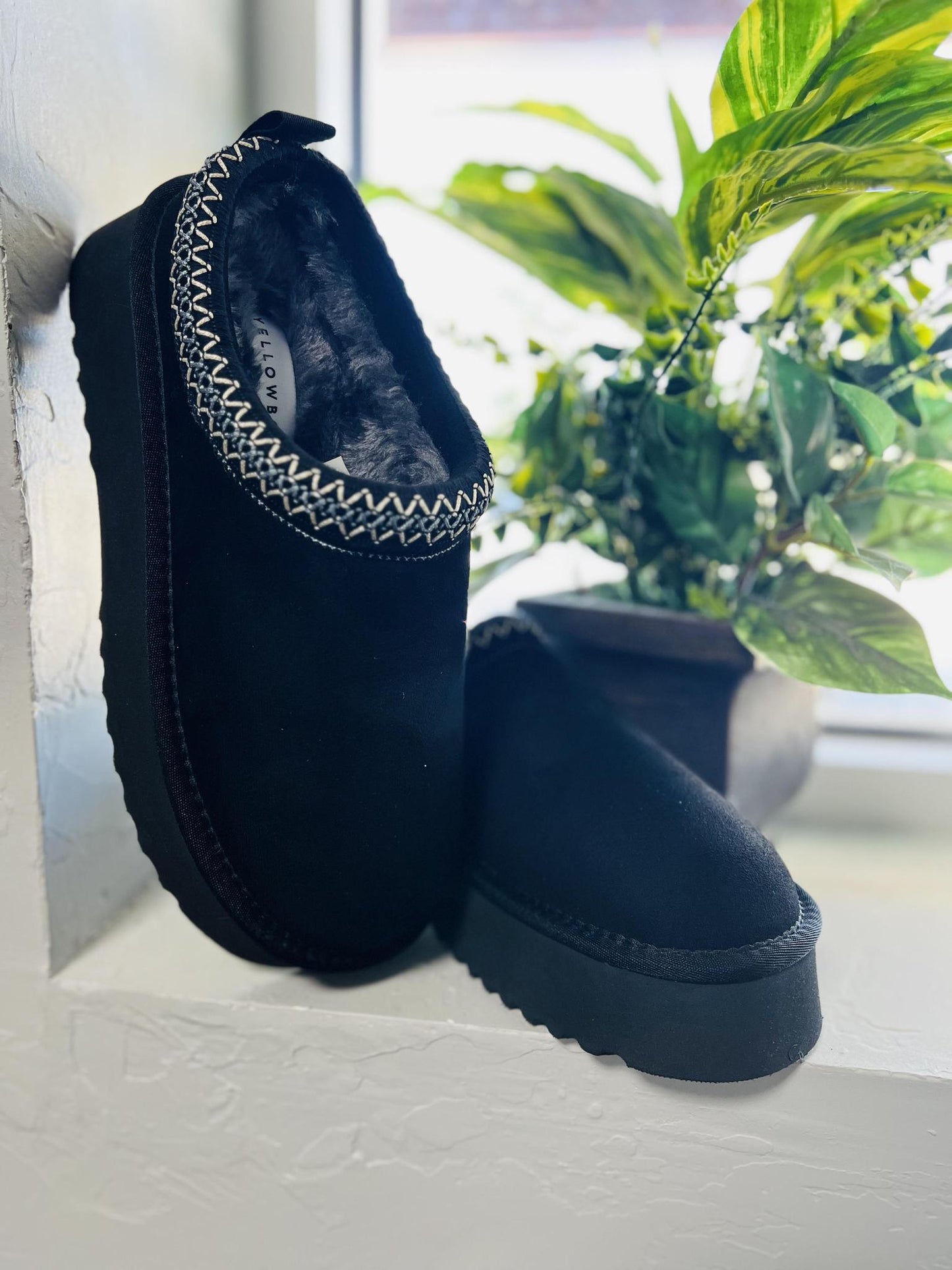 Black Hardy Flatform Slipper by Yellow Box